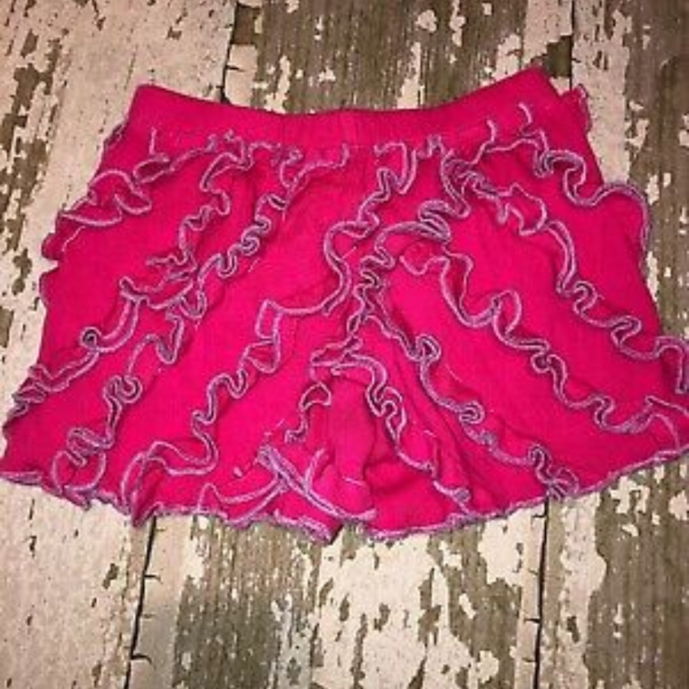 Leon Loves Lime Ruffle shorts 7 years